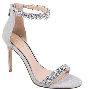 Jewel Badgley Mischka Ramira Evening Sandals Silver NWOT size 6